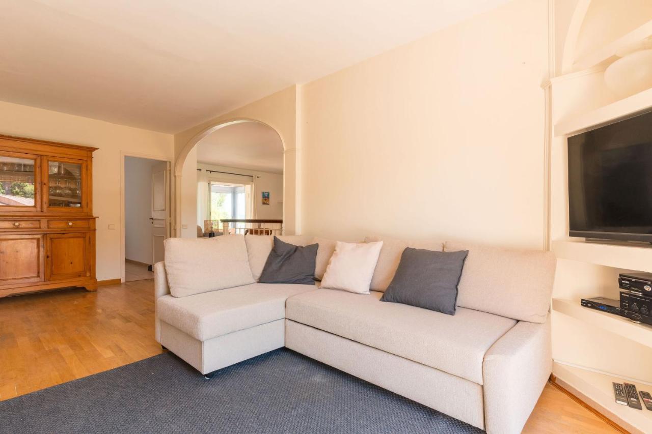 Villa Vue Mer Presqu'Ile De Giens Avec Piscine Hyeres Bagian luar foto